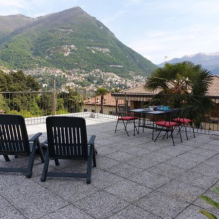 Voi Da Noi Intero Appartamento Con Parcheggio Privato Torno Luaran gambar